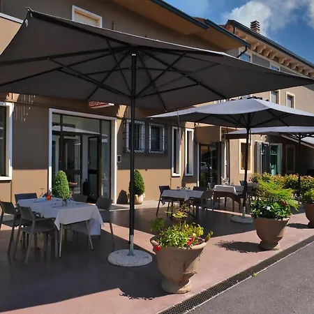 Mimosa Guest house *