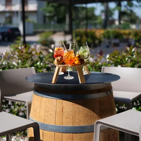 Mimosa Verona
