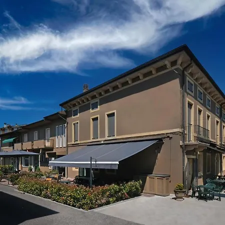 Mimosa Casa de hóspedes 3*